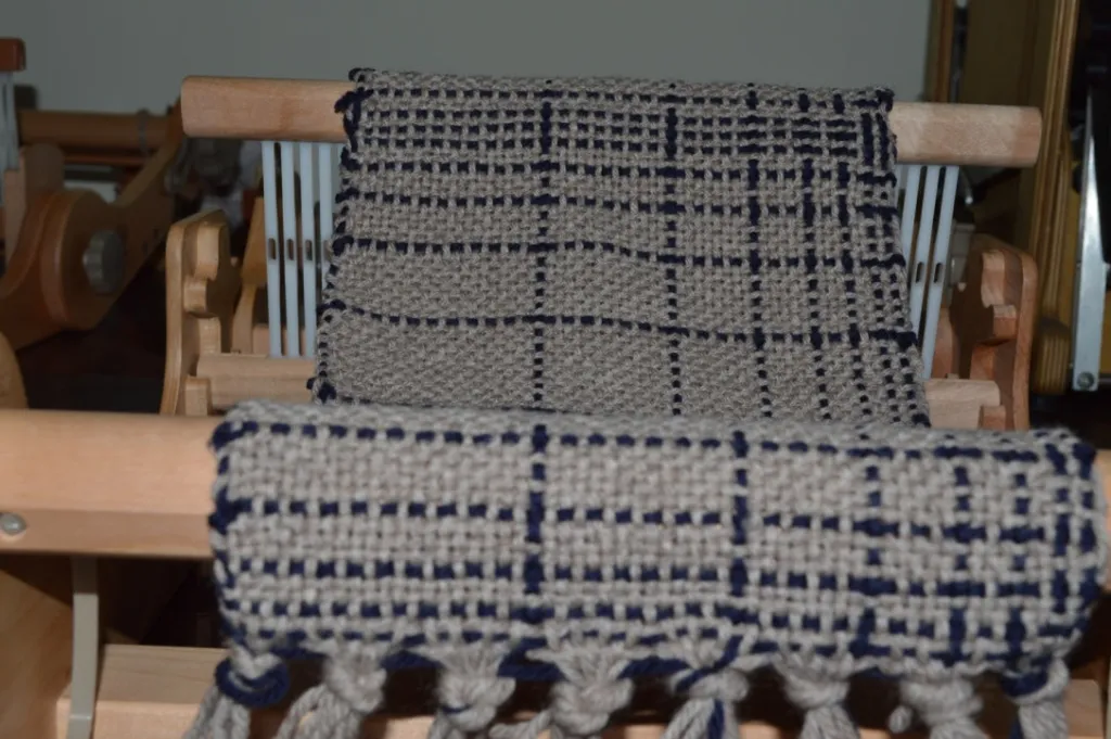 Fibonacci scarf on Rigid Heddle loom
