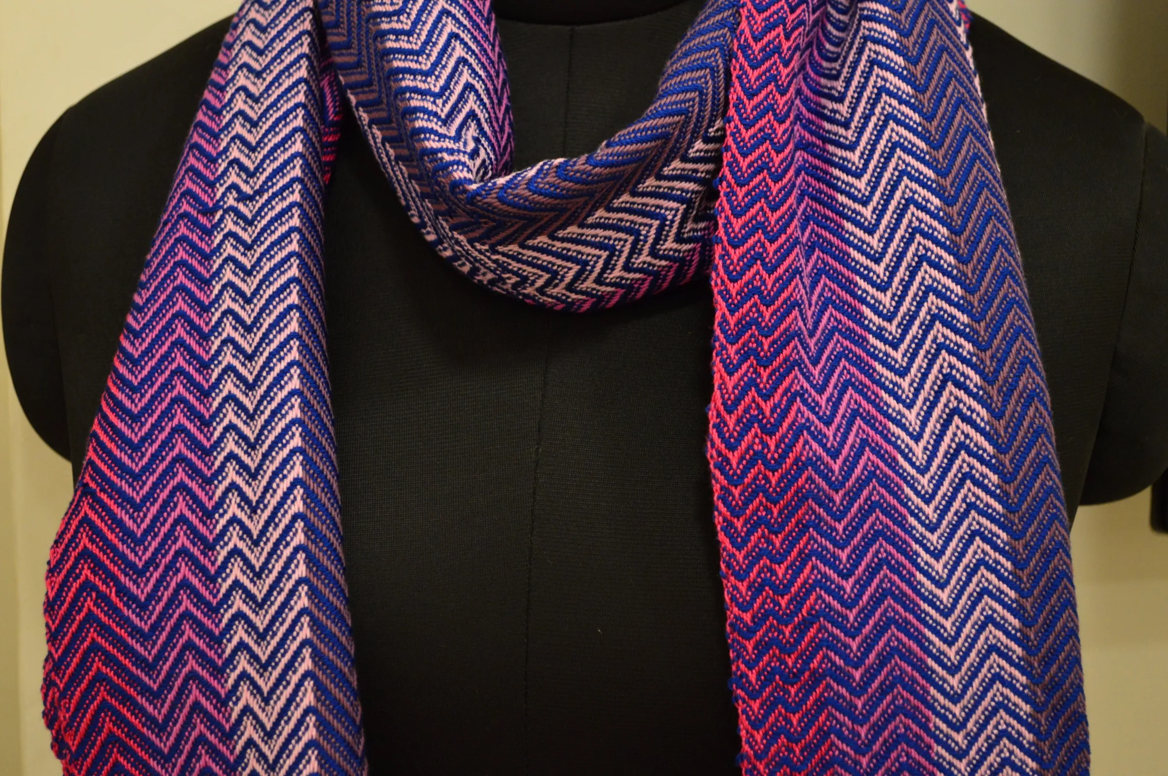 8 shaft Scarf weaving with Cotton Lyocell yarns