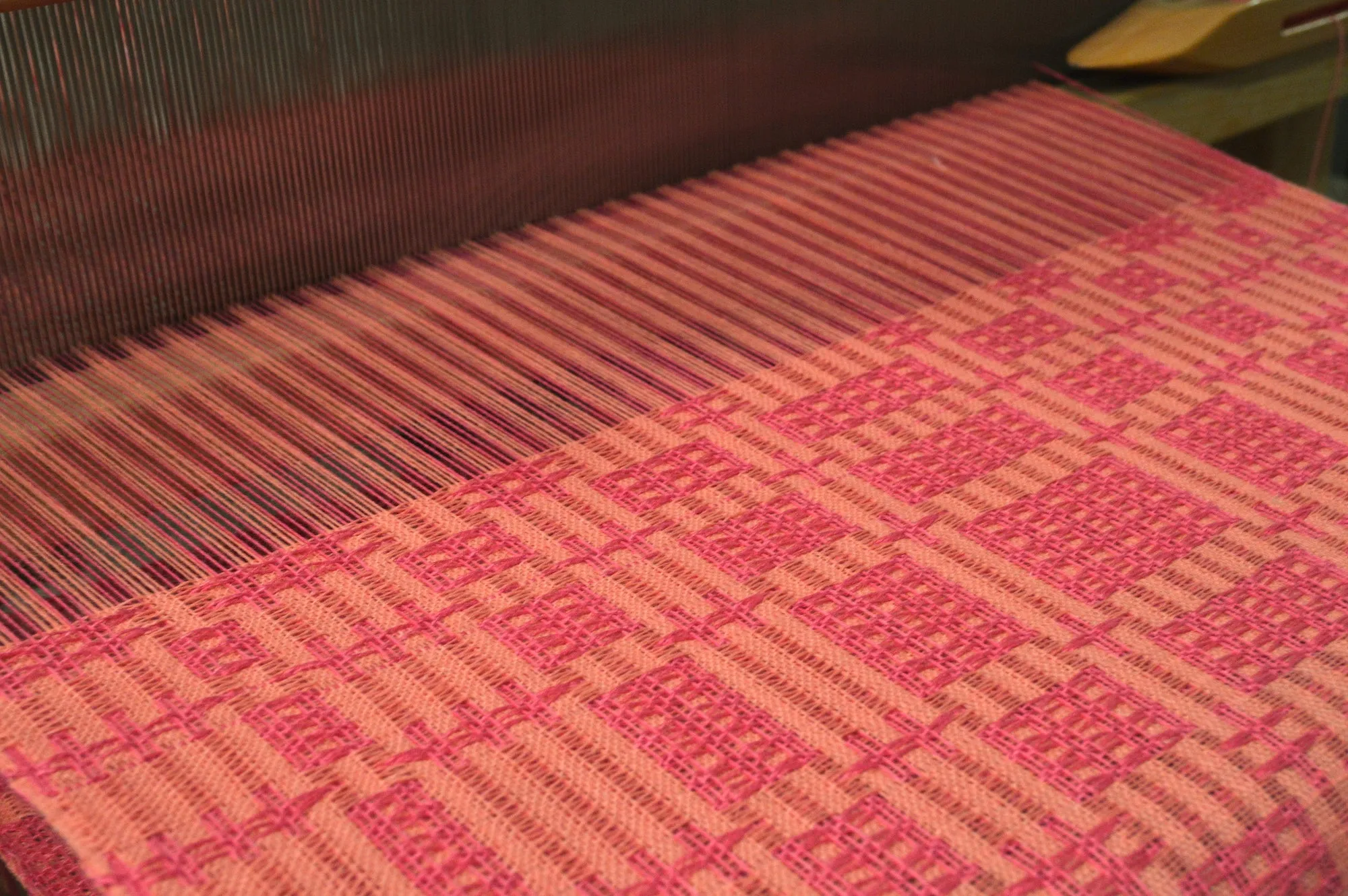 Deflected double weave